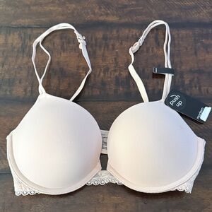 NWT Women's Moden Movement Push-Up Bra in light pink 30D Dillards